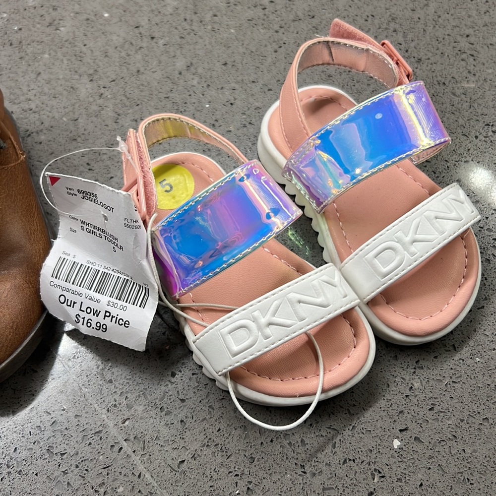 Set of 2 pairs size 5Tand 6T - Picture 8 of 8
